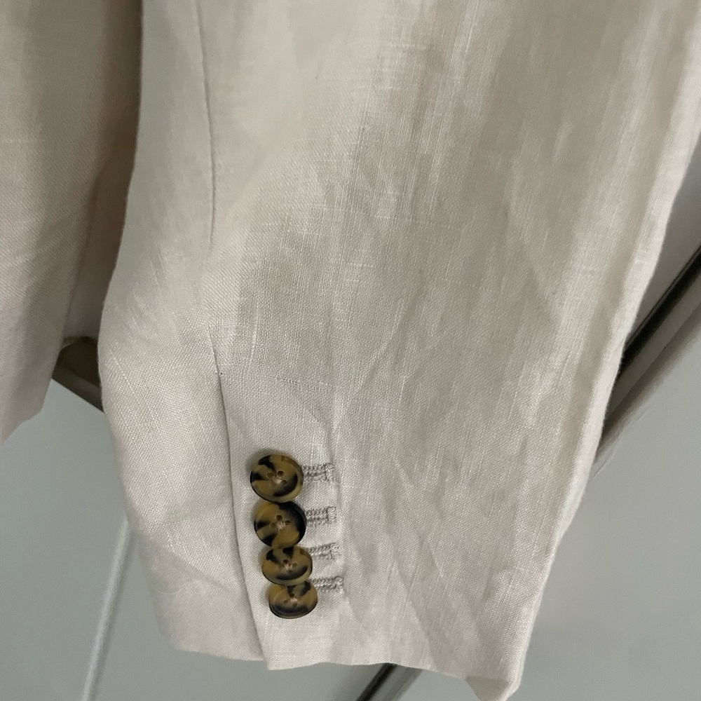 Quince Cream Single-Button Linen Blazer - Picture 8 of 9